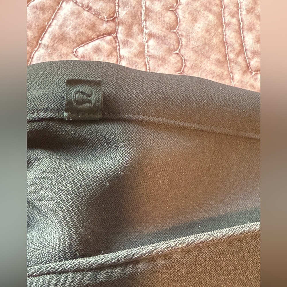 Lululemon Athletica Black Noir Crop Pants - Picture 12 of 13
